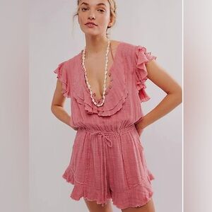 Free People FP One Naya Romper Cap Sleeve Rose
. NWOT
Ba